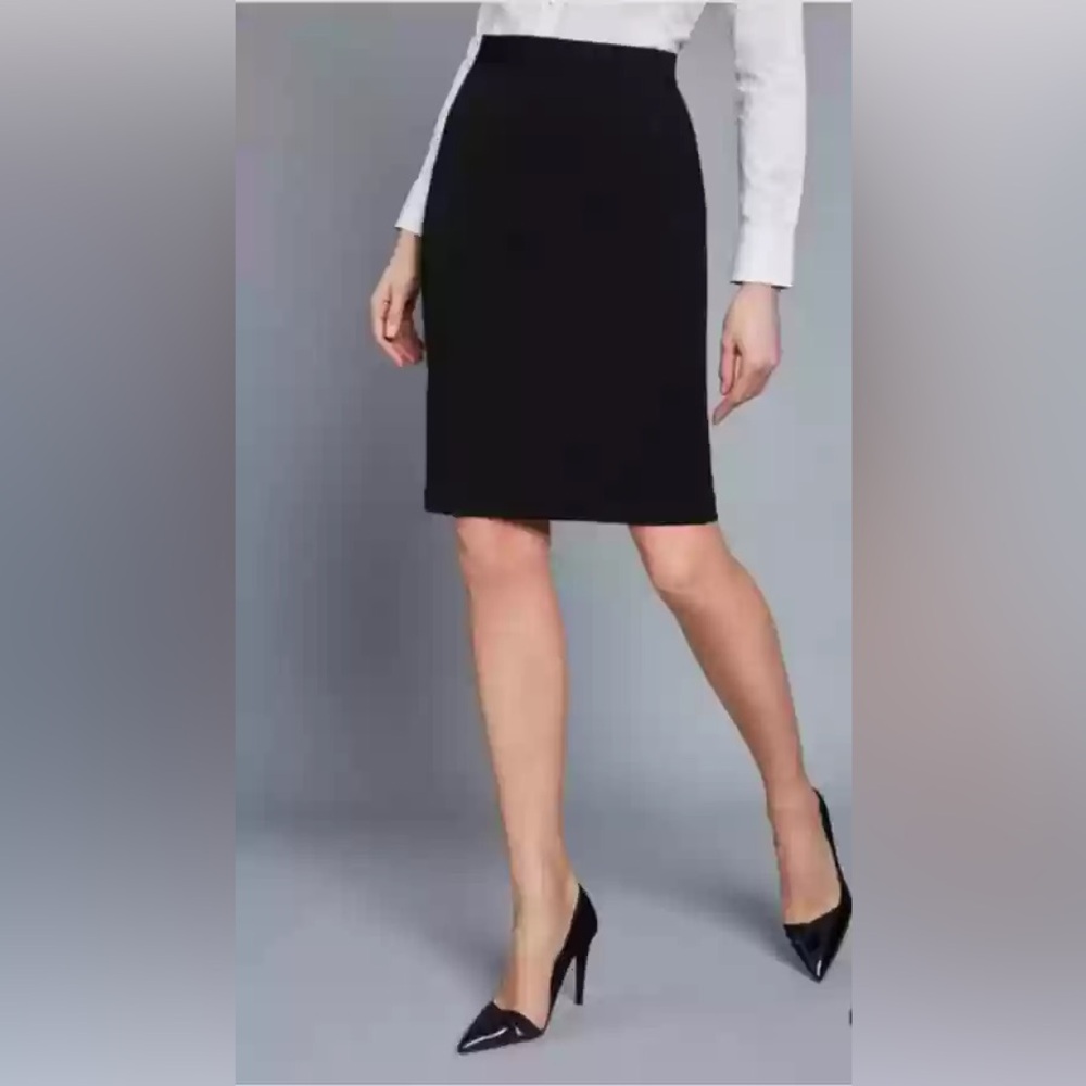 EUC GAP Stretch Classic Black Pencil Skirt Business Casual Professional Size 6